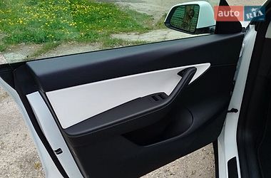 Внедорожник / Кроссовер Tesla Model Y 2022 в Луцке