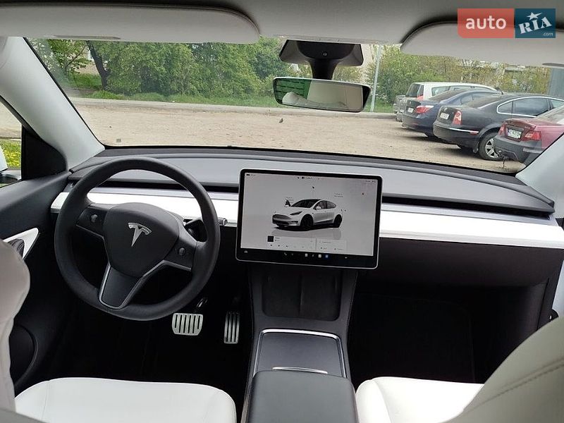 Внедорожник / Кроссовер Tesla Model Y 2022 в Луцке