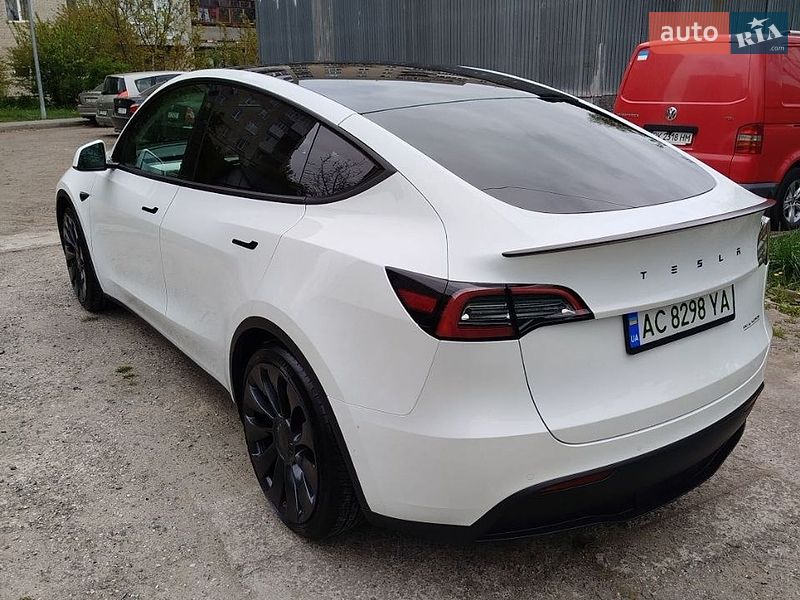 Внедорожник / Кроссовер Tesla Model Y 2022 в Луцке