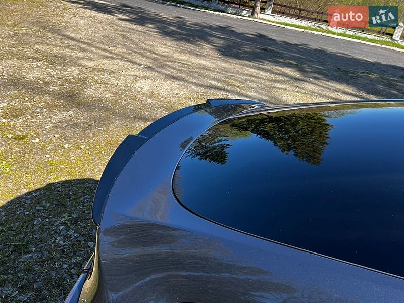 Позашляховик / Кросовер Tesla Model Y 2023 в Долині
