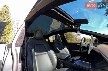 Позашляховик / Кросовер Tesla Model Y 2023 в Долині