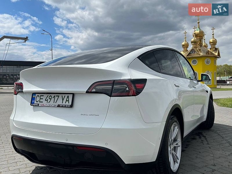 Внедорожник / Кроссовер Tesla Model Y 2021 в Черновцах