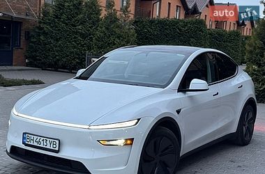 Позашляховик / Кросовер Tesla Model Y 2025 в Вінниці
