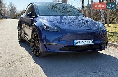 Позашляховик / Кросовер Tesla Model Y 2022 в Дніпрі