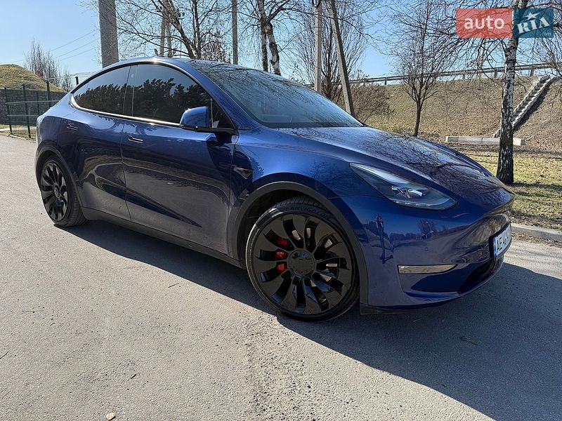 Позашляховик / Кросовер Tesla Model Y 2022 в Дніпрі