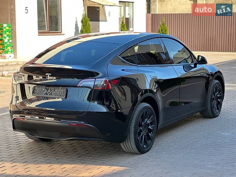 Внедорожник / Кроссовер Tesla Model Y 2024 в Одессе