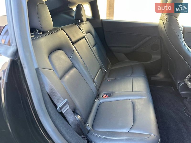 Внедорожник / Кроссовер Tesla Model Y 2024 в Одессе
