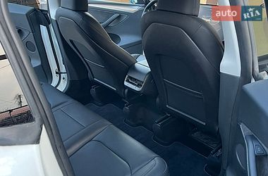 Внедорожник / Кроссовер Tesla Model Y 2022 в Киеве
