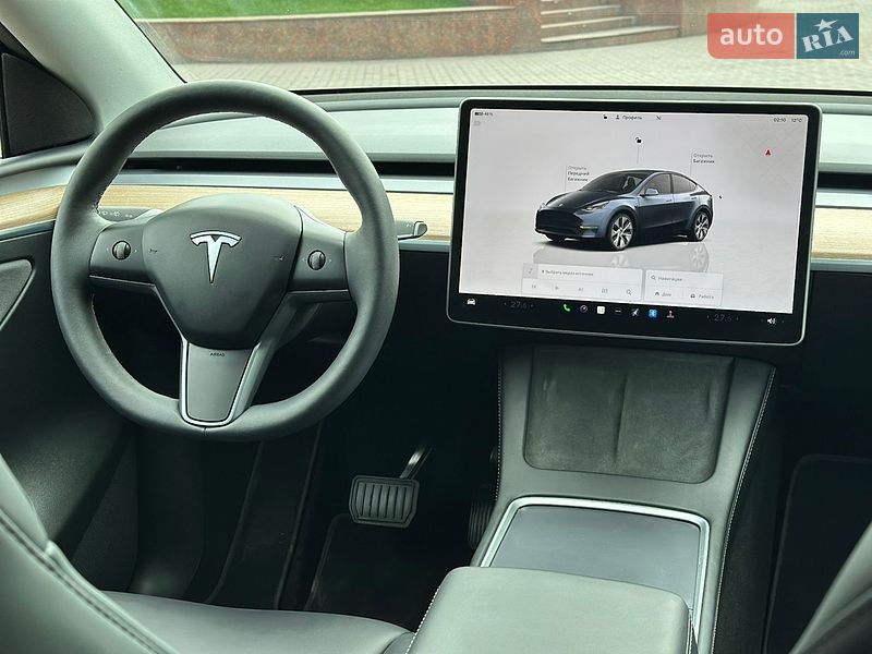Позашляховик / Кросовер Tesla Model Y 2024 в Дніпрі
