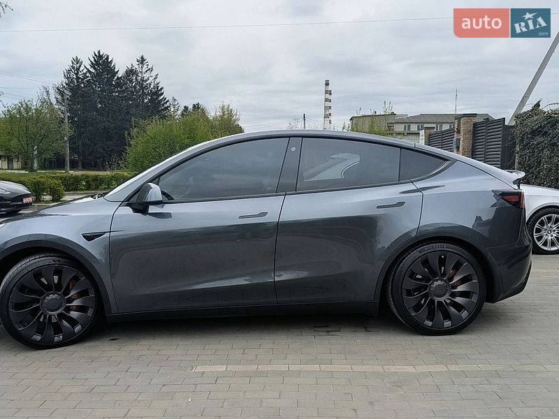 Позашляховик / Кросовер Tesla Model Y 2022 в Луцьку