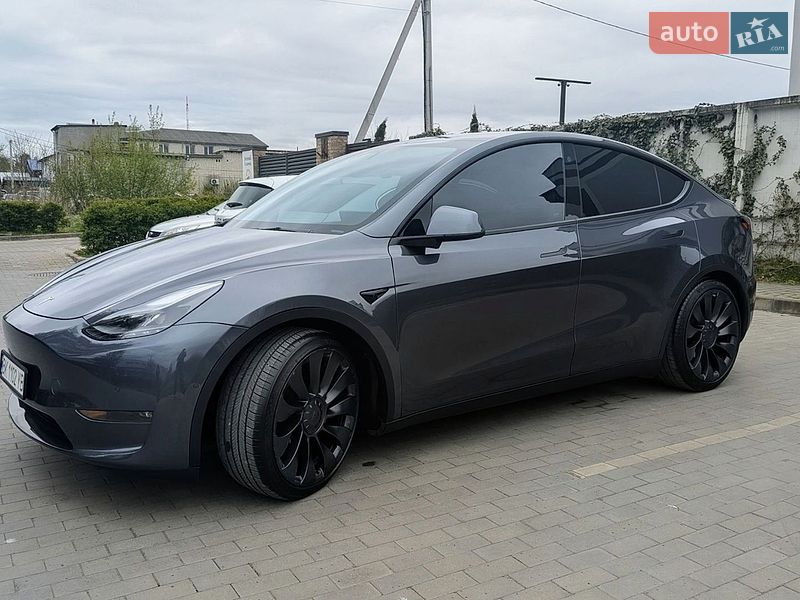 Внедорожник / Кроссовер Tesla Model Y 2022 в Луцке