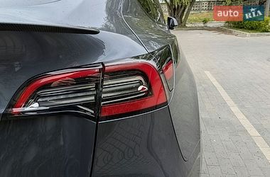 Внедорожник / Кроссовер Tesla Model Y 2022 в Луцке