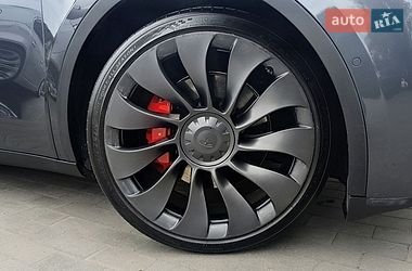 Позашляховик / Кросовер Tesla Model Y 2022 в Луцьку