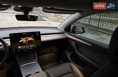 Внедорожник / Кроссовер Tesla Model Y 2024 в Запорожье