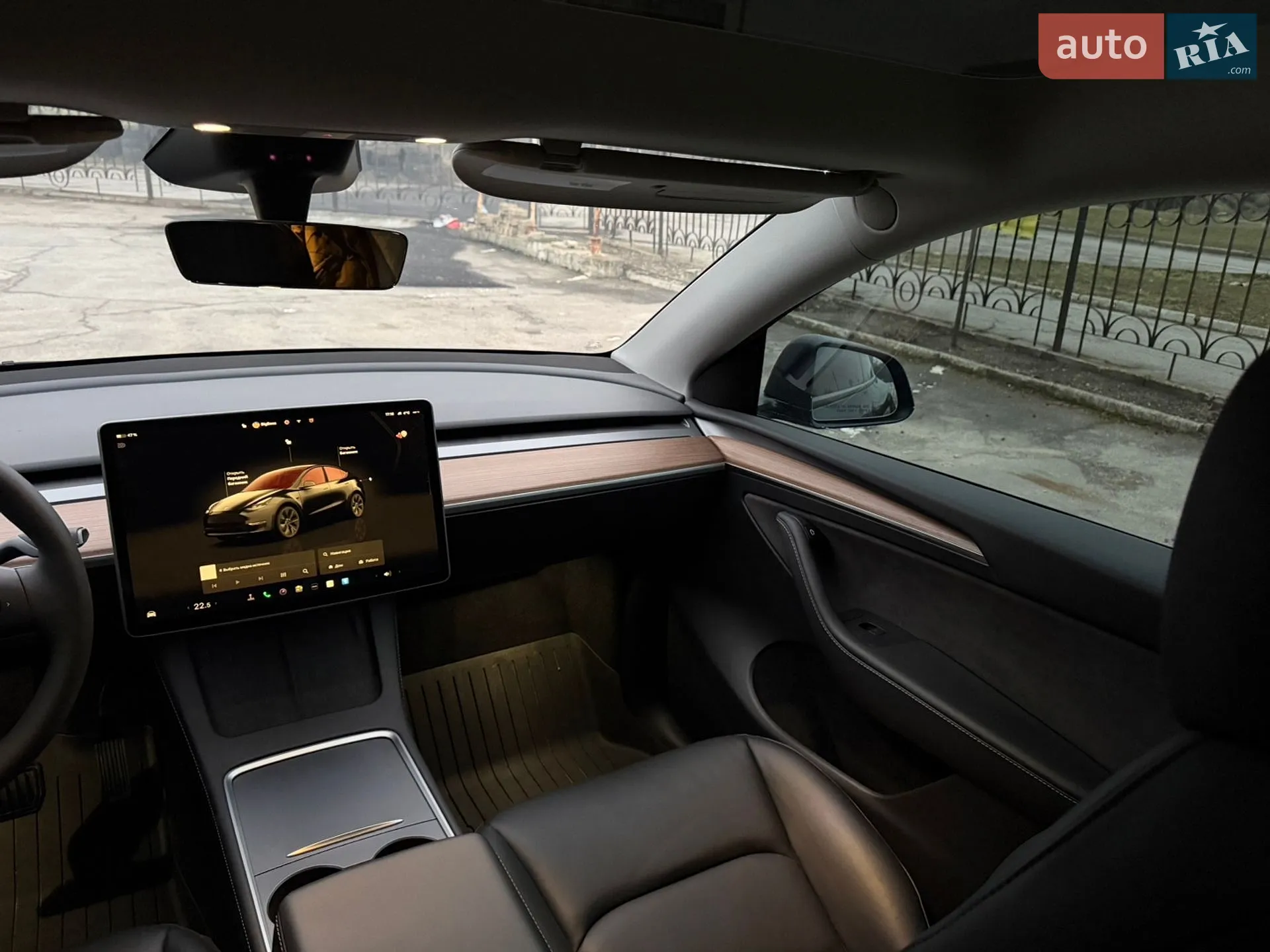 2024 Tesla Model Y - мініатюра 20