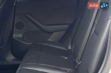 Внедорожник / Кроссовер Tesla Model Y 2022 в Киеве