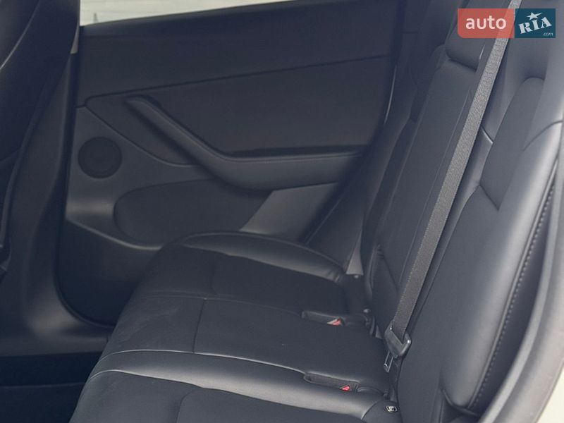 Внедорожник / Кроссовер Tesla Model Y 2022 в Киеве