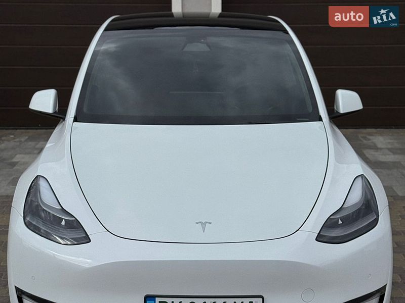 Внедорожник / Кроссовер Tesla Model Y 2022 в Киеве