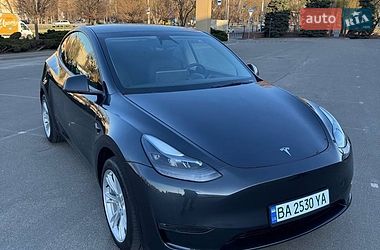 Позашляховик / Кросовер Tesla Model Y 2024 в Києві