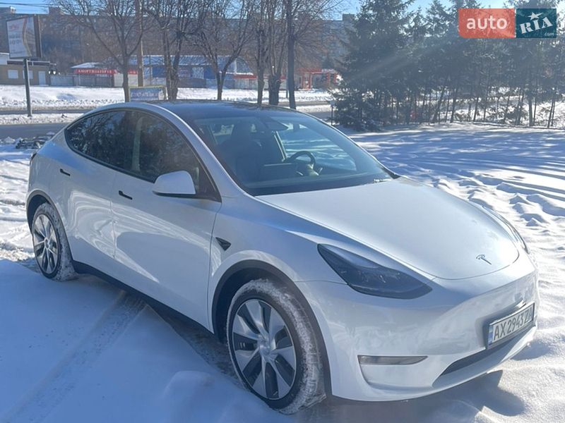 Внедорожник / Кроссовер Tesla Model Y 2023 в Харькове