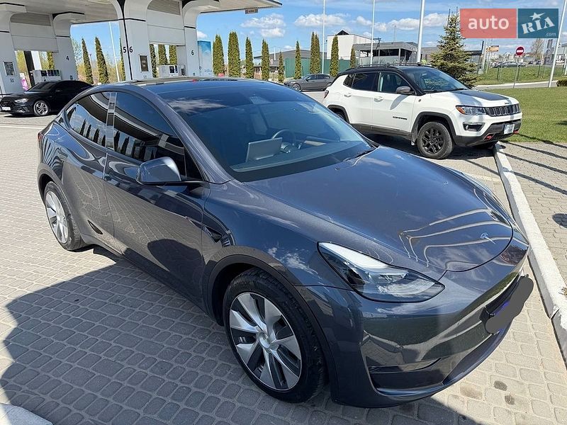 Внедорожник / Кроссовер Tesla Model Y 2021 в Львове