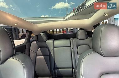 Внедорожник / Кроссовер Tesla Model Y 2021 в Львове