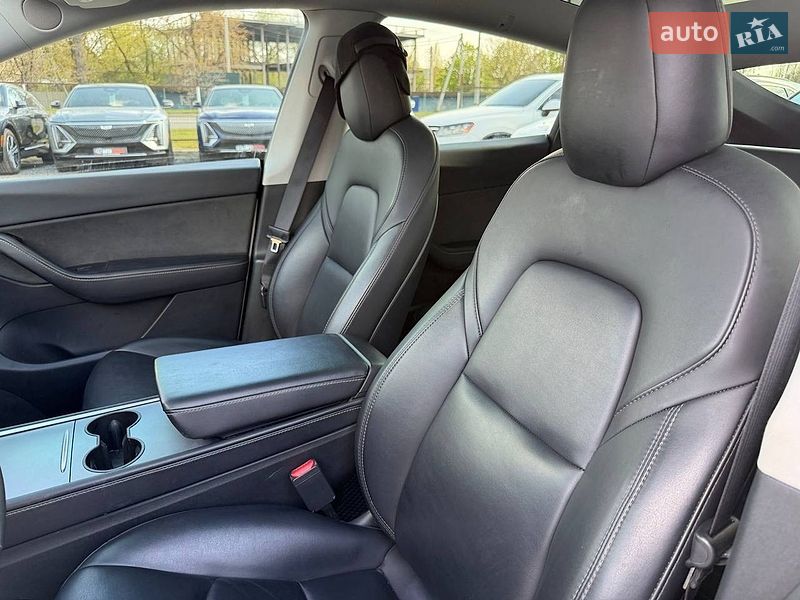 Позашляховик / Кросовер Tesla Model Y 2022 в Харкові