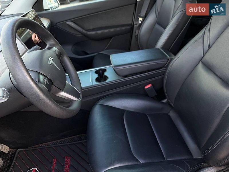 Позашляховик / Кросовер Tesla Model Y 2022 в Харкові