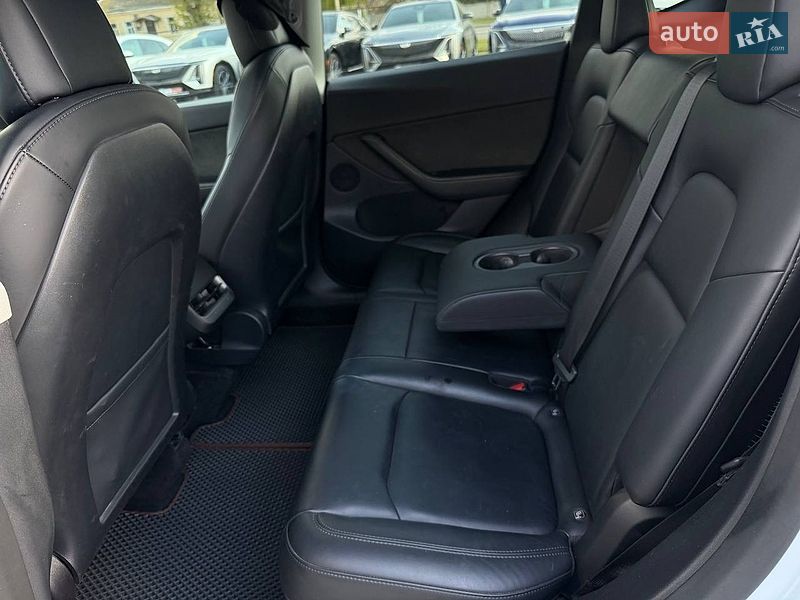 Позашляховик / Кросовер Tesla Model Y 2022 в Харкові