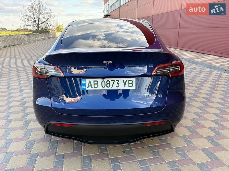 Позашляховик / Кросовер Tesla Model Y 2023 в Гайсину