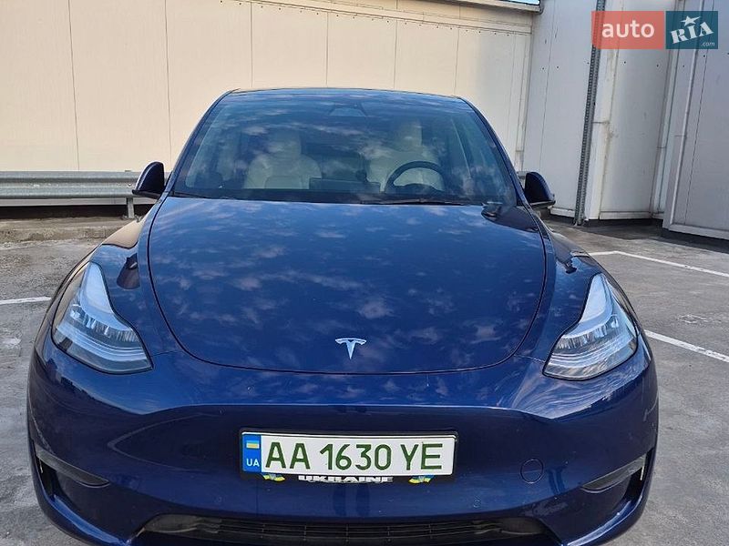 Внедорожник / Кроссовер Tesla Model Y 2021 в Киеве