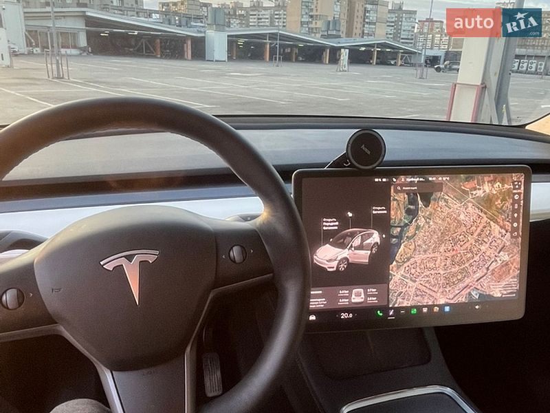 Внедорожник / Кроссовер Tesla Model Y 2021 в Киеве