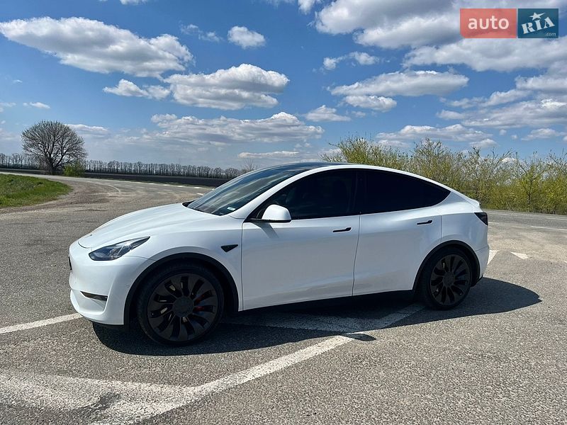 Внедорожник / Кроссовер Tesla Model Y 2022 в Черкассах