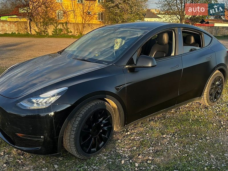 Внедорожник / Кроссовер Tesla Model Y 2021 в Бродах