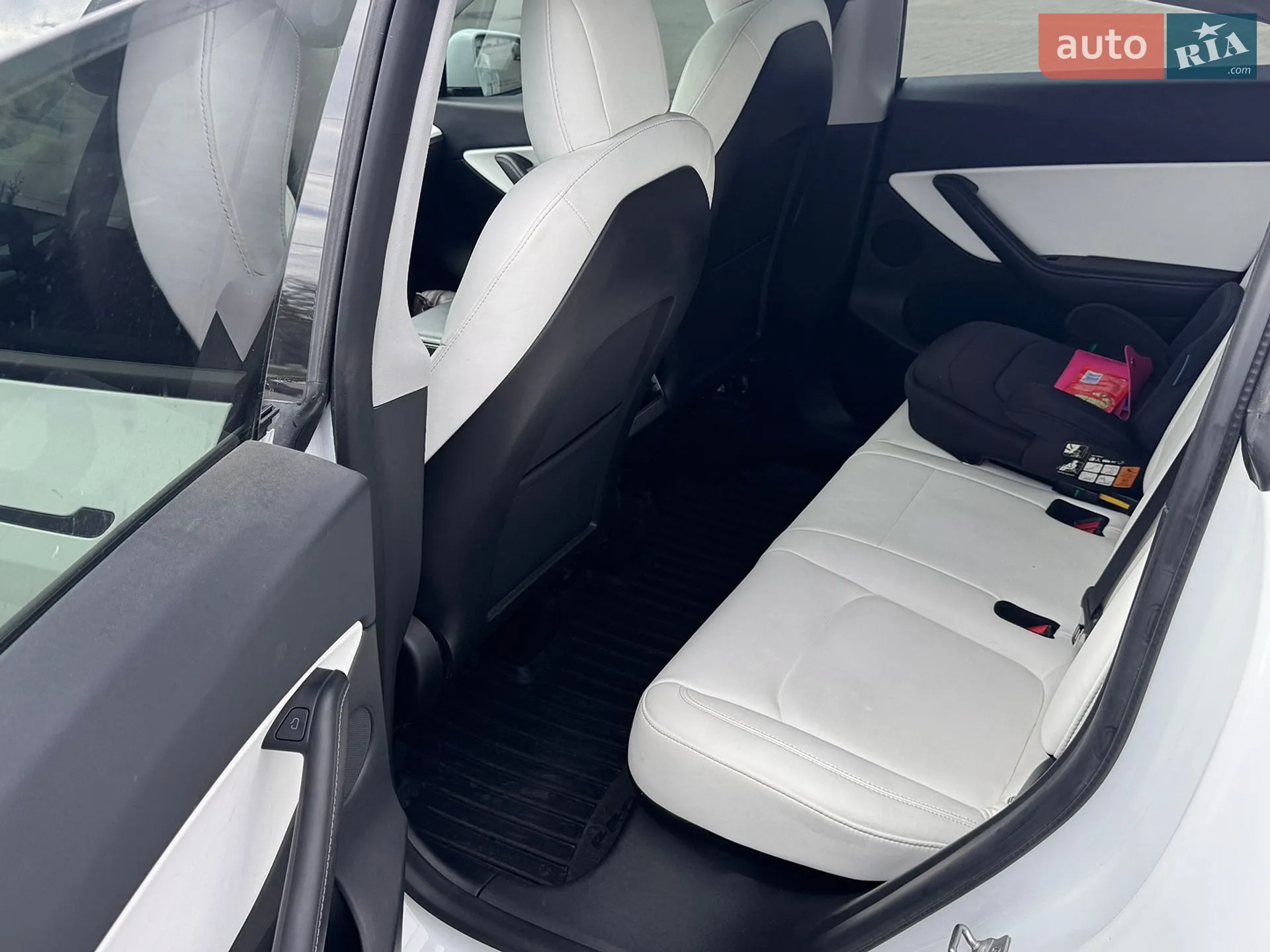 2021 Tesla Model Y - мініатюра 9