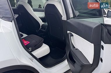Позашляховик / Кросовер Tesla Model Y 2021 в Харкові фото 12 Позашляховик / Кросовер Tesla Model Y 2021 в Харкові
