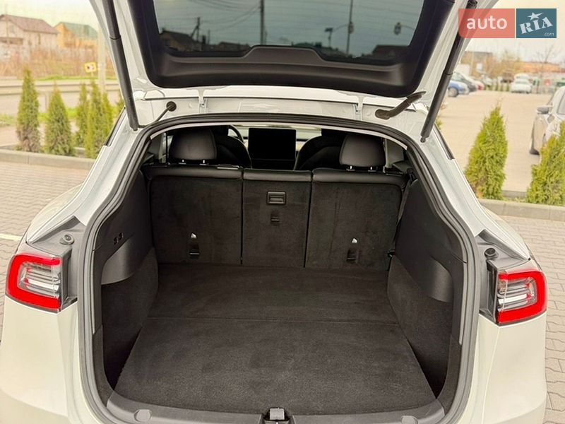 Внедорожник / Кроссовер Tesla Model Y 2022 в Виннице