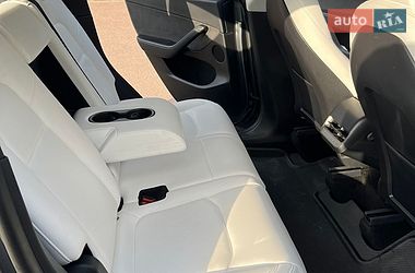 Внедорожник / Кроссовер Tesla Model Y 2023 в Чернигове