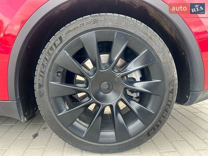Внедорожник / Кроссовер Tesla Model Y 2023 в Тернополе