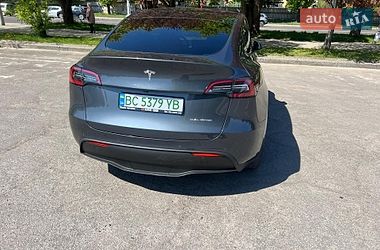Позашляховик / Кросовер Tesla Model Y 2022 в Львові