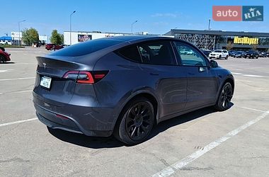Внедорожник / Кроссовер Tesla Model Y 2021 в Киеве