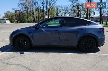 Внедорожник / Кроссовер Tesla Model Y 2021 в Киеве