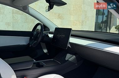 Внедорожник / Кроссовер Tesla Model Y 2022 в Львове