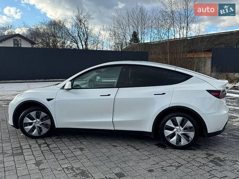 Внедорожник / Кроссовер Tesla Model Y 2022 в Новом Калинове