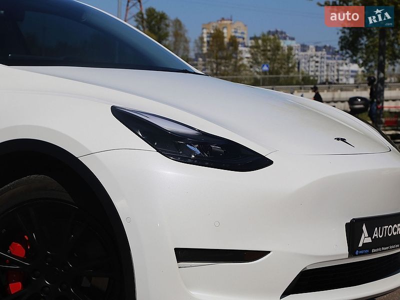 Внедорожник / Кроссовер Tesla Model Y 2022 в Киеве