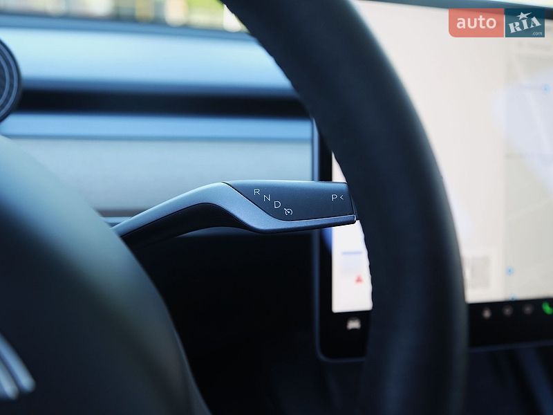 Внедорожник / Кроссовер Tesla Model Y 2022 в Киеве