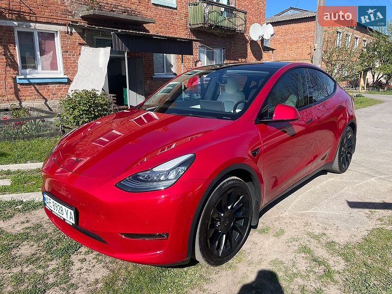 Tesla Model Y 2021