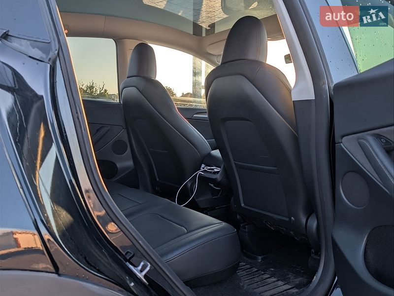 Внедорожник / Кроссовер Tesla Model Y 2024 в Львове фото 23 Внедорожник / Кроссовер Tesla Model Y 2024 в Львове