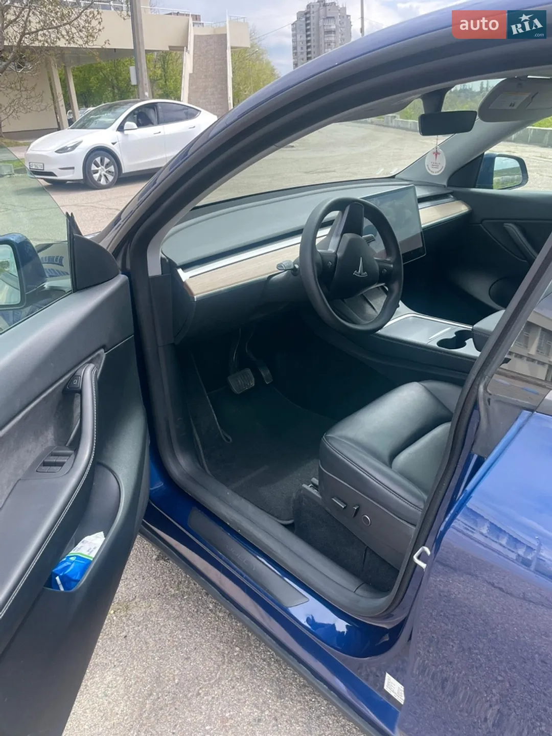 2021 Tesla Model Y - мініатюра 8