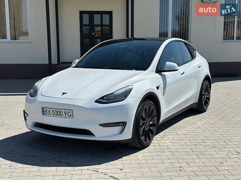 Внедорожник / Кроссовер Tesla Model Y 2021 в Тернополе